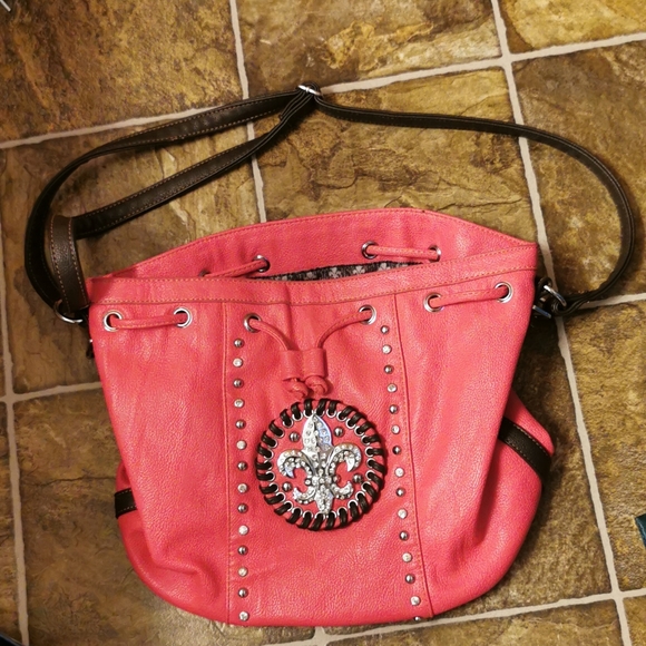 Fleur de lis leather deep bright pink purse - Picture 4 of 4